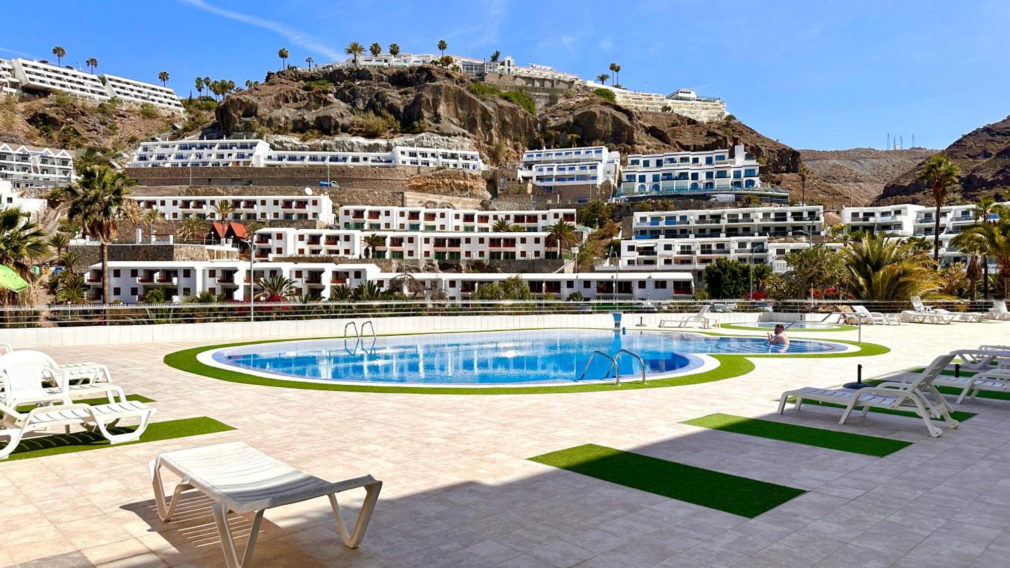 Ocean View Apartment And Heated Pool Puerto Rico  Exterior photo